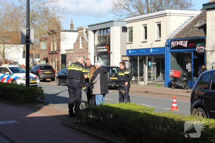 Scooterrijder gewond bij botsing met auto