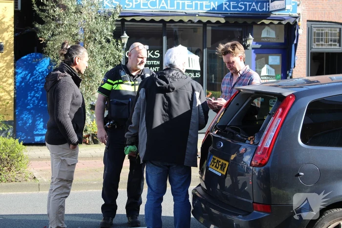 Scooterrijder gewond bij botsing met auto