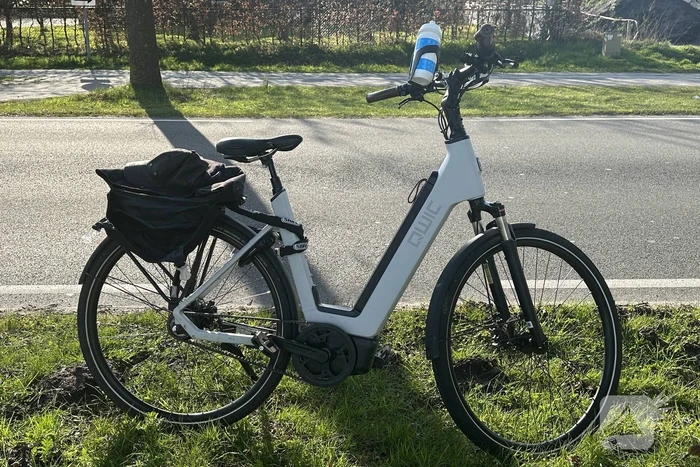 E-biker aangereden door automobiliste