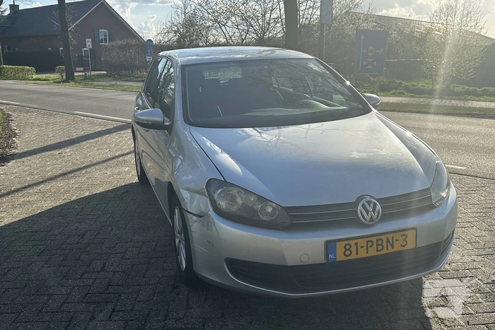 E-biker aangereden door automobiliste
