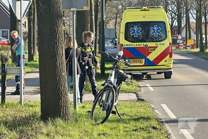 E-biker aangereden door automobiliste