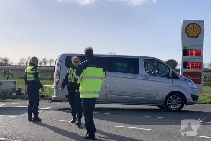 Politie houdt verkeerscontrole