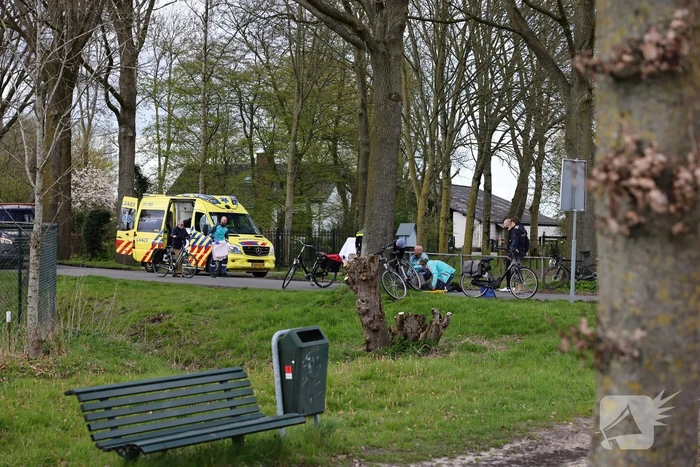 Fietser gaat onderuit en raakt gewond
