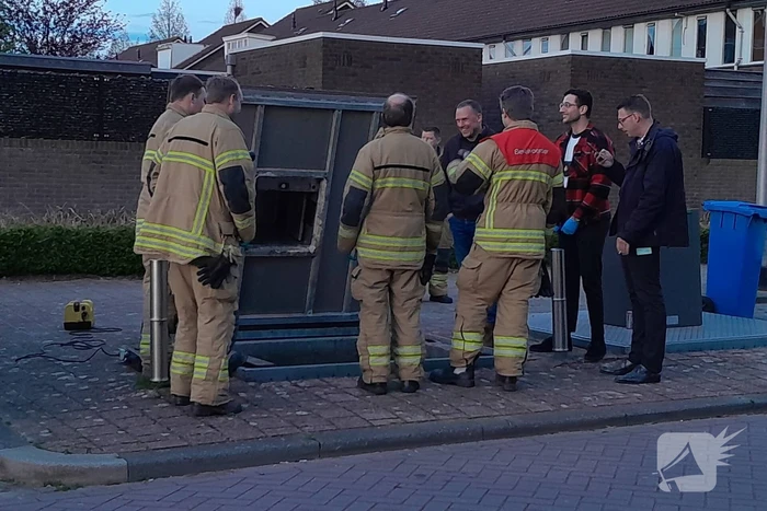 Onderzoek in ondergrondse afvalcontainers