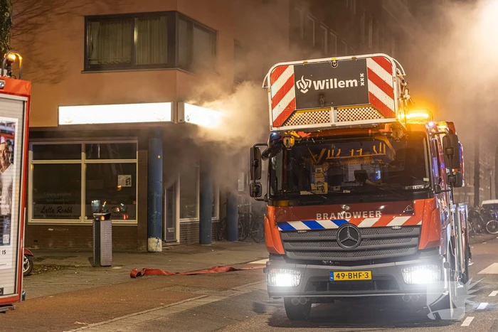 Gezin uit woning gered door brandweer
