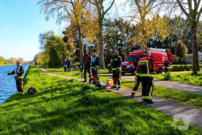 Zoekactie in water na gevonden scootmobiel onder de brug