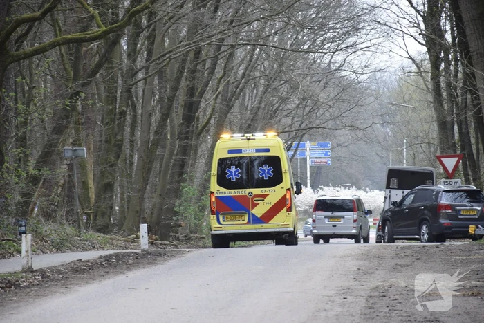 Brandweer ingezet voor gewonde mountainbiker in bosgebied