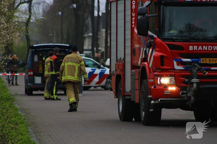 Bewoners onwel nadat onbekende stof woning in wordt gegooid