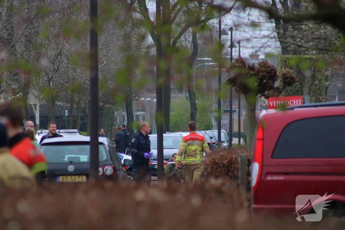 Bewoners onwel nadat onbekende stof woning in wordt gegooid