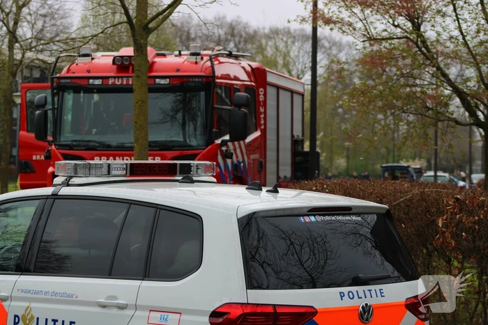 Bewoners onwel nadat onbekende stof woning in wordt gegooid