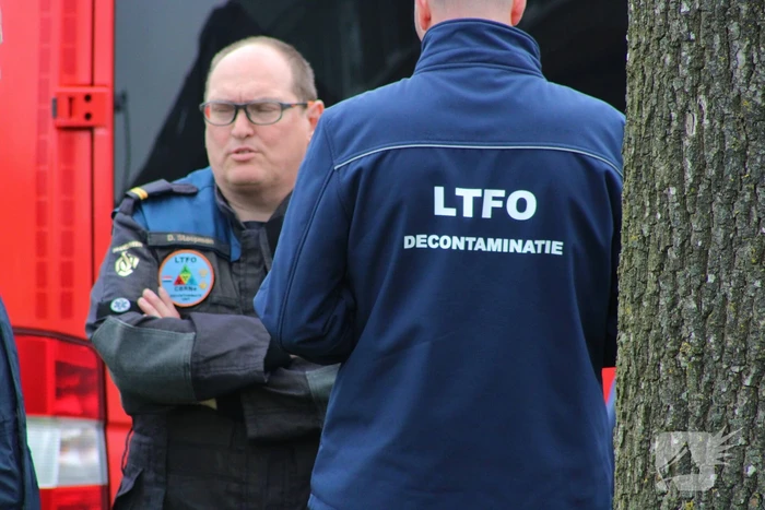 Bewoners onwel nadat onbekende stof woning in wordt gegooid