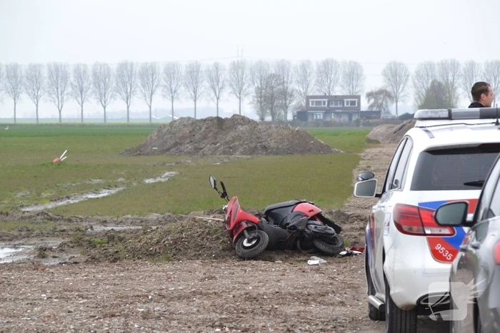 Bestuurder vlucht na ongeval tijdens crossen en laat slachtoffer zwaargewond achter