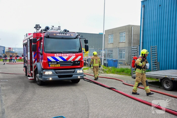 Veel rook bij brand in bedrijfsloods