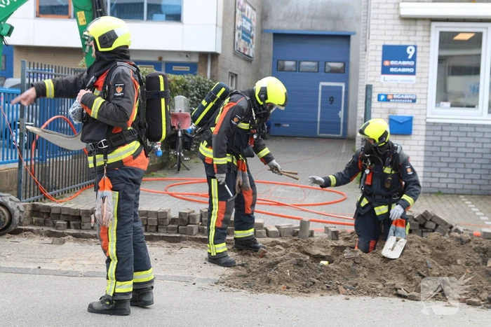 Gasleiding geraakt tijdens graafwerkzaamheden