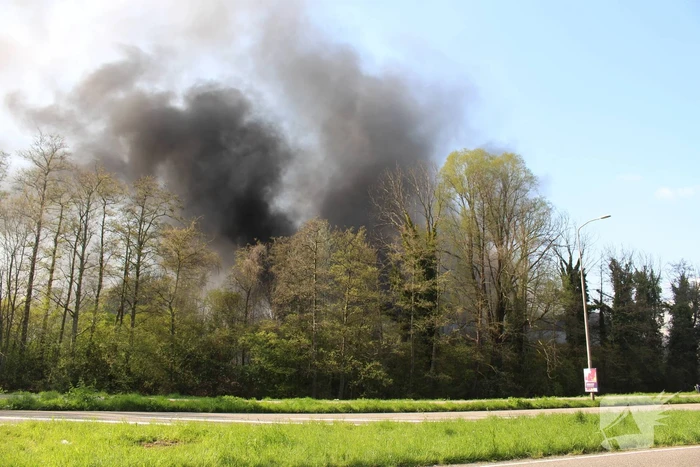NL-Alert vanwege grote brand in leegstaand bedrijf