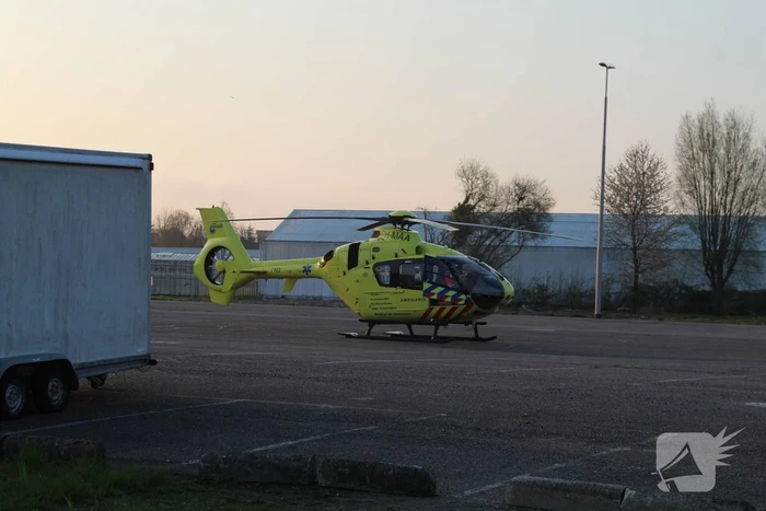 Traumateam assisteert bij incident in woning