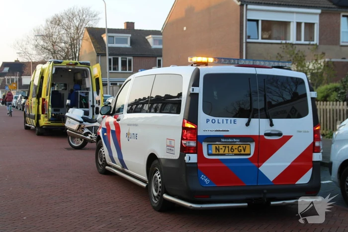 Traumateam assisteert bij incident in woning