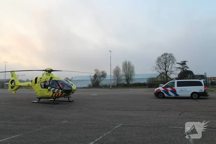 Traumateam assisteert bij incident in woning
