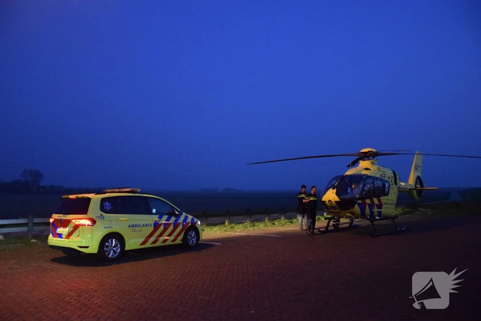 Traumateam assisteert bij incident op straat