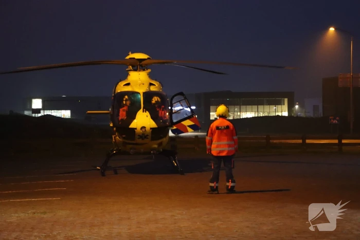 Traumateam assisteert bij incident op straat