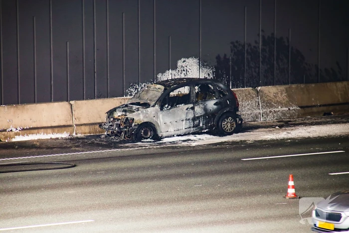 brand rijksweg a1 r 12,2 muiden