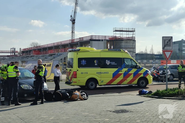 Scooterrijder gewond bij aanrijding