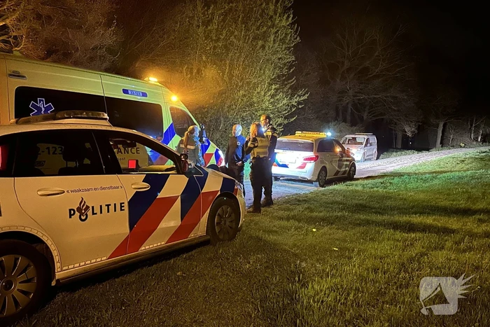 Auto raakt te water