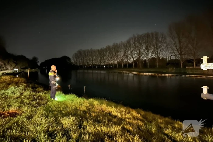 Auto raakt te water