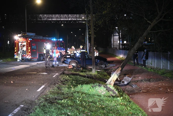 Gewonden en enorme schade bij botsing