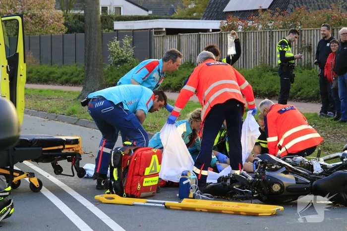 Motorrijder ernstig gewond bij eenzijdig ongeval