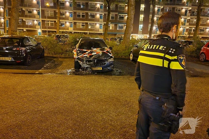 Auto loopt forse schade op bij brand