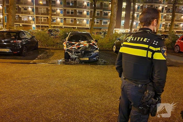 Auto loopt forse schade op bij brand