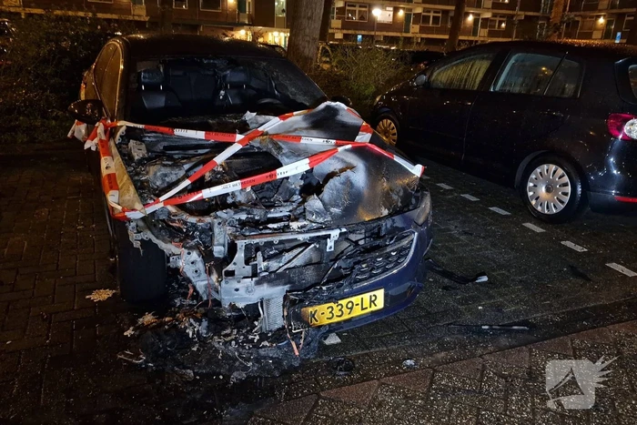 Auto loopt forse schade op bij brand