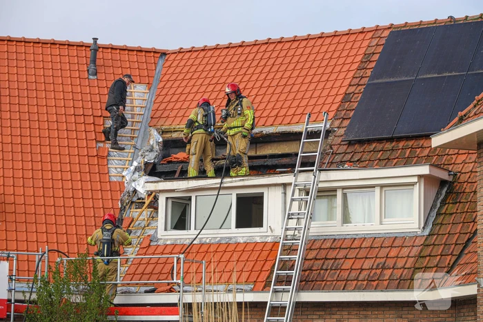 Veel schade naar brand op dak