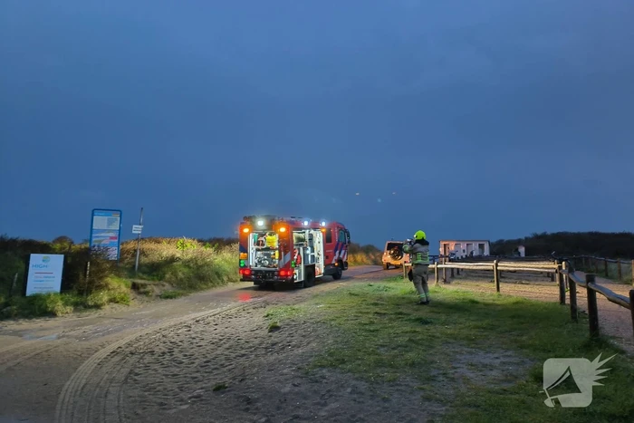 Nacontrole in strandpaviljoen na blikseminslag