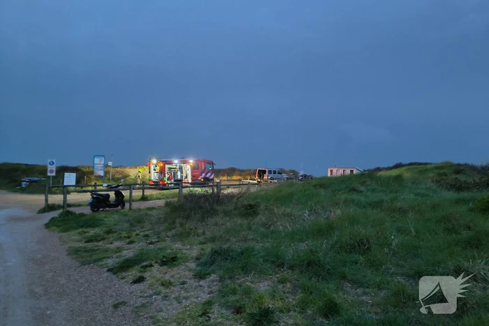 Nacontrole in strandpaviljoen na blikseminslag