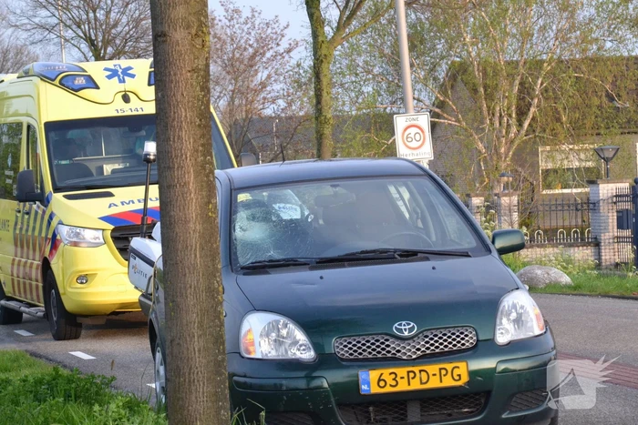 E-biker gewond bij aanrijding met auto