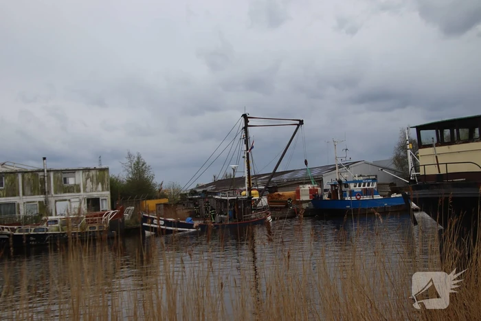 Vissersboot dreigt te zinken