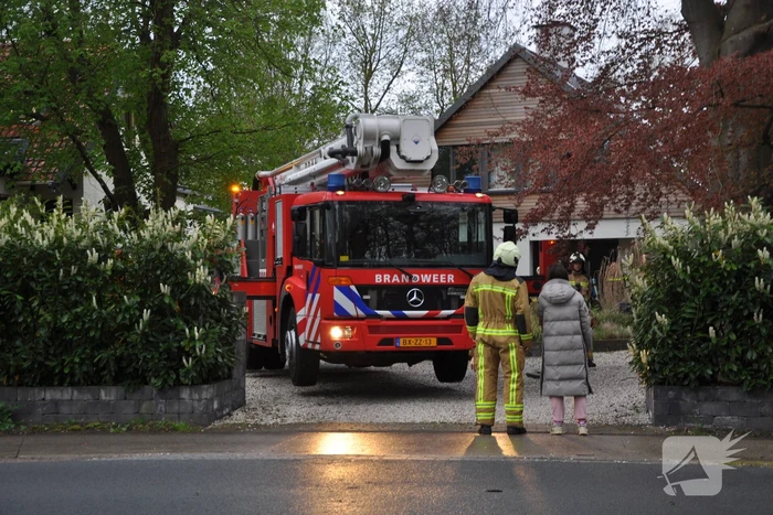 Brandweer doet onderzoek naar schoorsteenbrand
