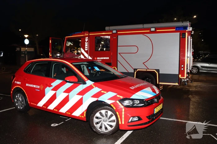 Flinke inzet voor smeulbrand op openbaar toilet