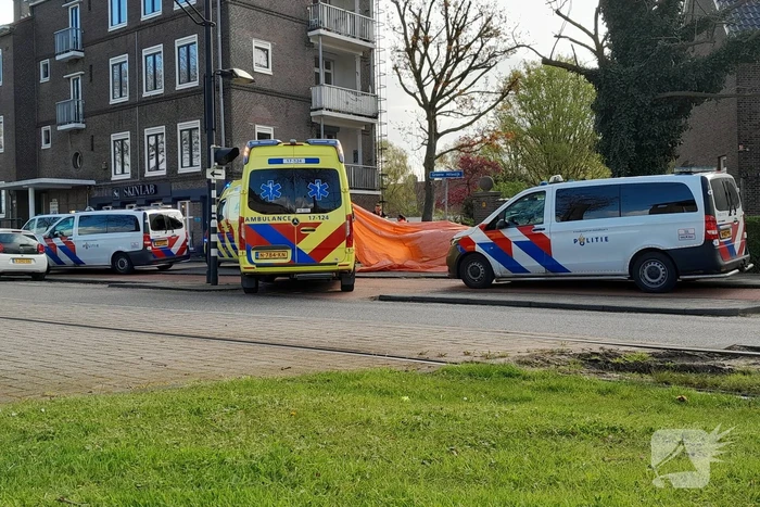Traumaheli landt midden in woonwijk