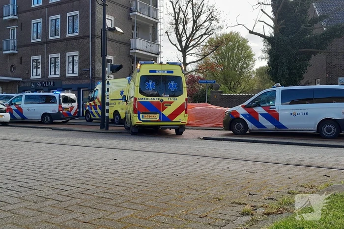 Traumaheli landt midden in woonwijk