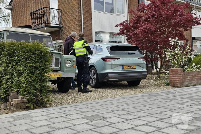Meerdere onderdelen van voertuigen gestolen