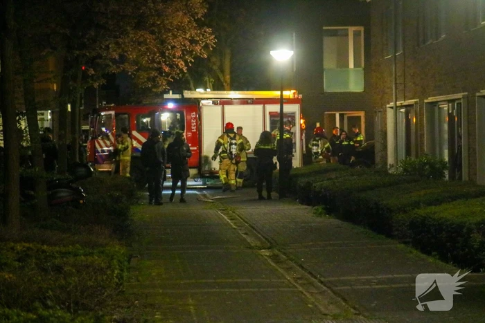 Explosief afgegaan bij voordeur woning