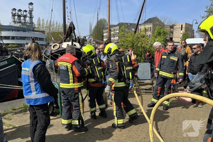 Brand in machinekamer van boot geblust