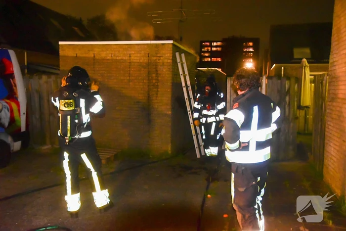 Flinke rook bij schuurbrand