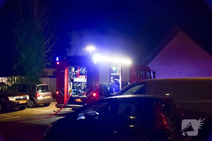 Flinke rook bij schuurbrand