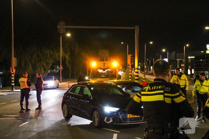 Aanhouding na aanrijding op kruising