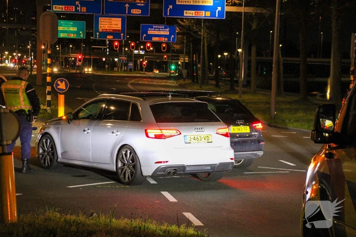 Aanhouding na aanrijding op kruising
