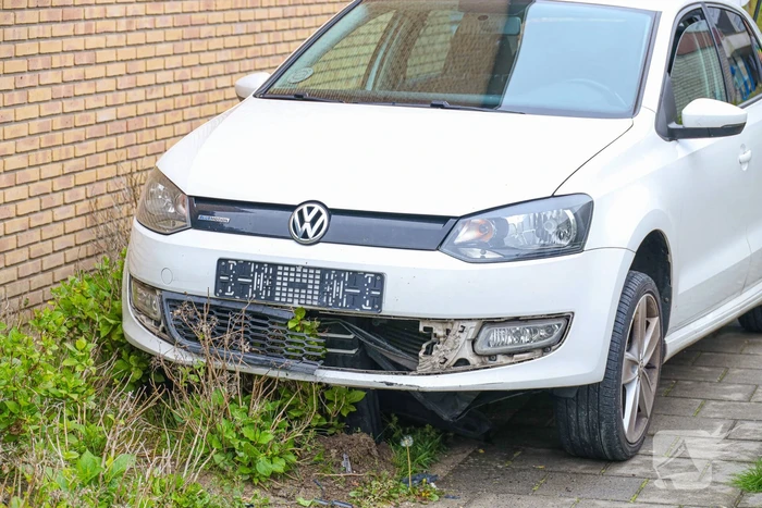 Achtervolging eindigt in plantsoen